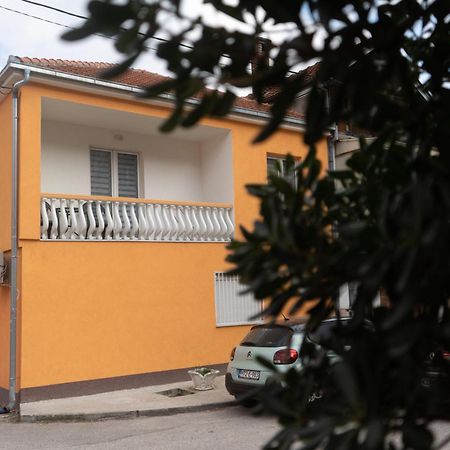 On Point Apartamento Mostar Exterior foto