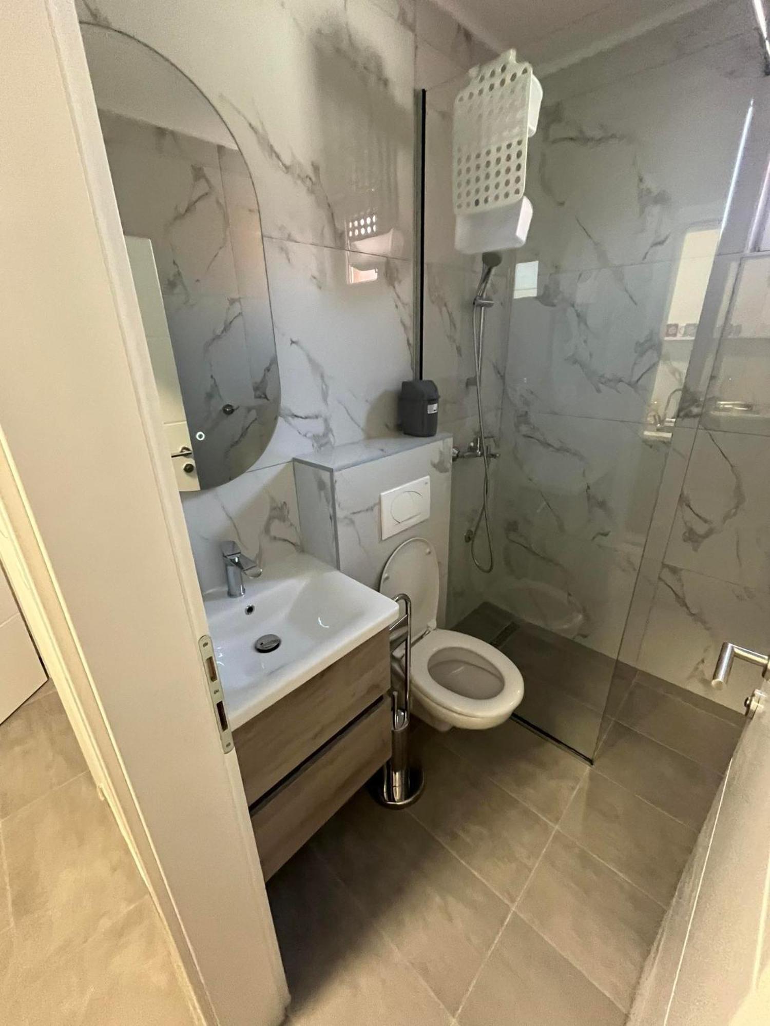 On Point Apartamento Mostar Exterior foto